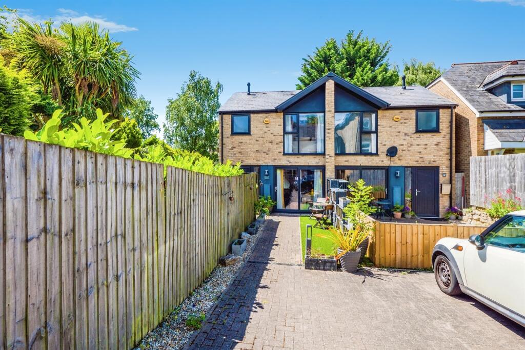 Additional image 16 of Sir Walter Mews, Cardiff