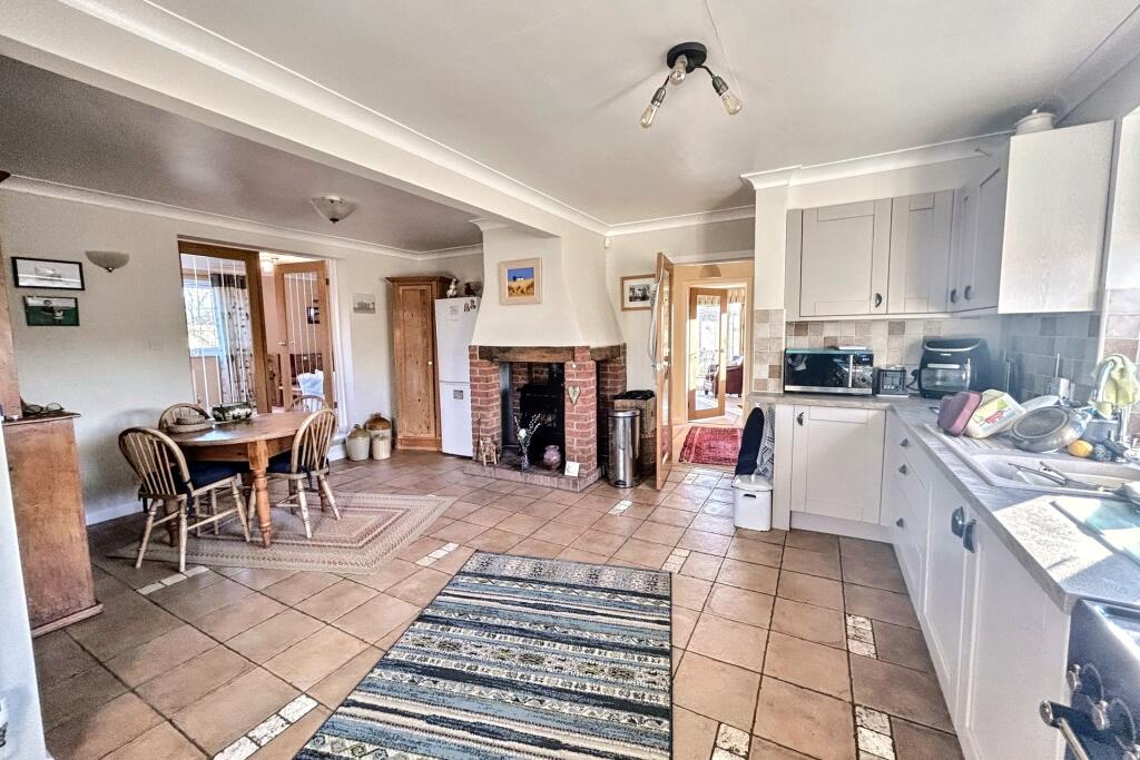 Additional image 8 of Chalbury