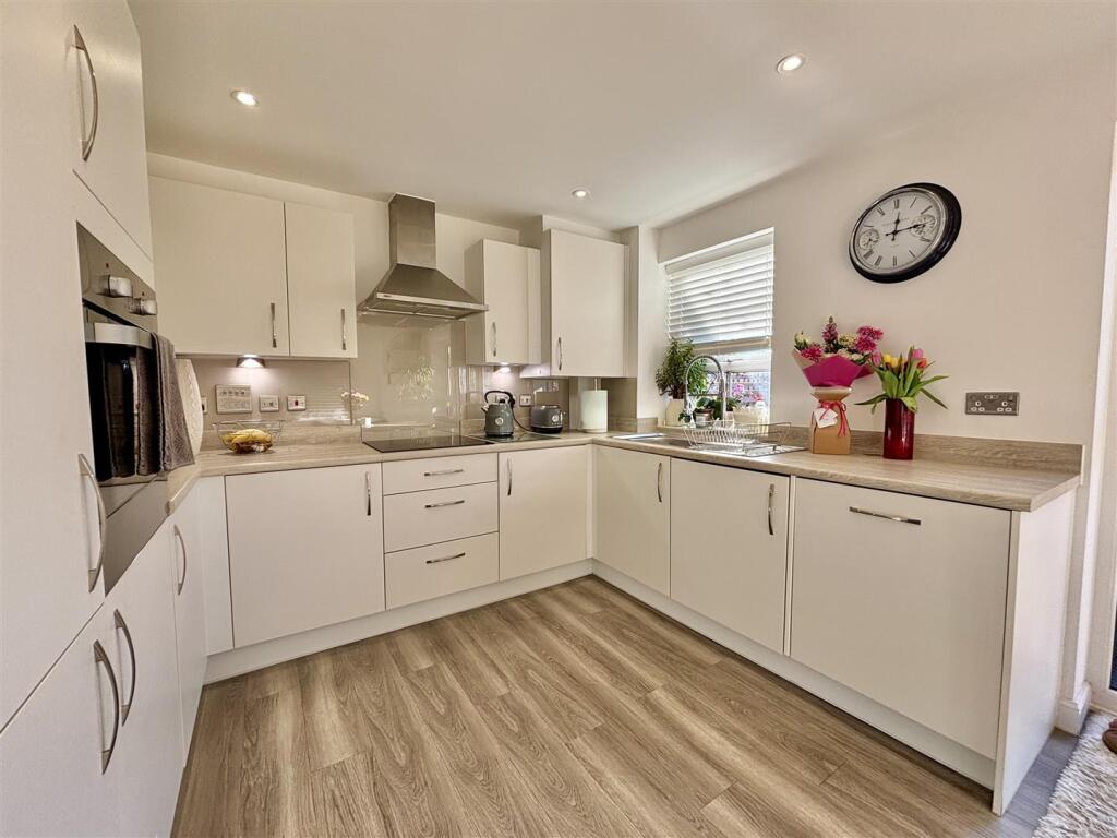 Additional image 10 of Martletts Close, Peacehaven