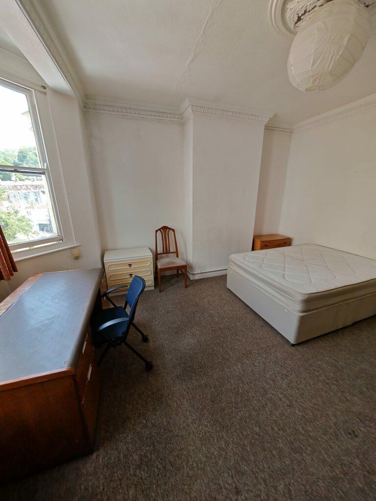 Additional image 8 of Constitution Hill – Ref 008