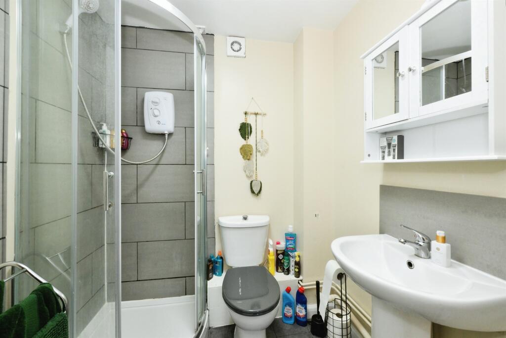 Additional image 16 of Walsingham Close, Hatfield