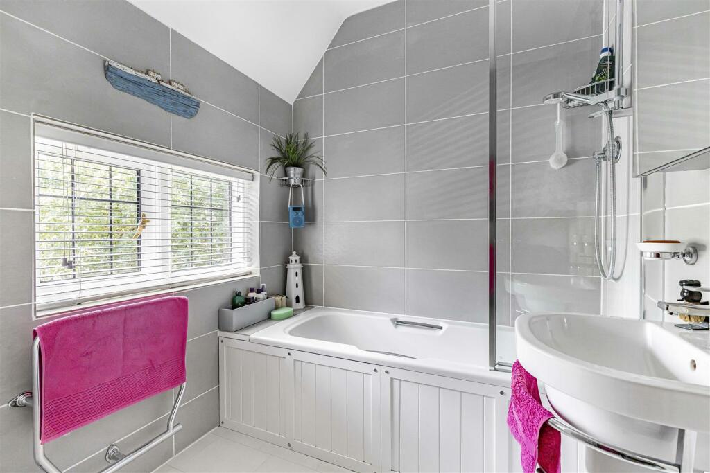 Additional image 21 of Fordham Road, Newmarket