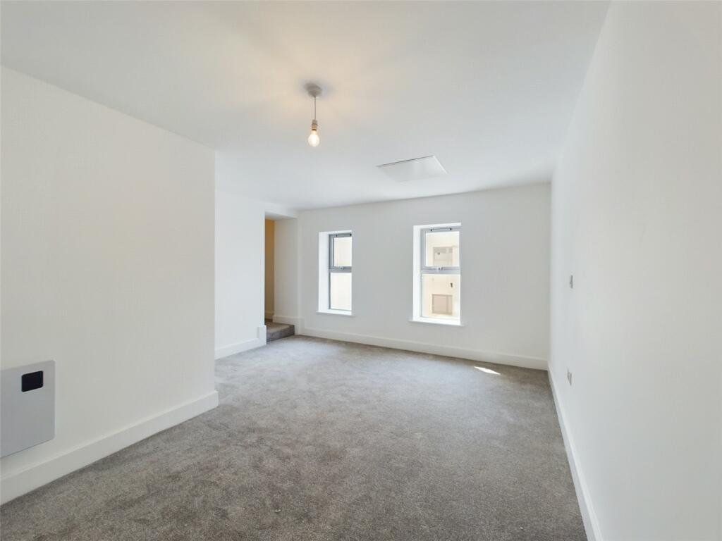 Additional image 4 of Apartment 8, Birnbeck Lodge, Birnbeck Road, Weston-super-Mare, BS23