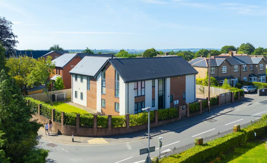 Additional image 28 of Church Road, Lisvane, Cardiff