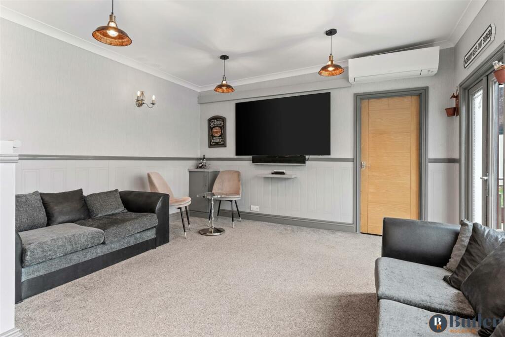 Additional image 83 of Meadow Green End, Green End, Landbeach