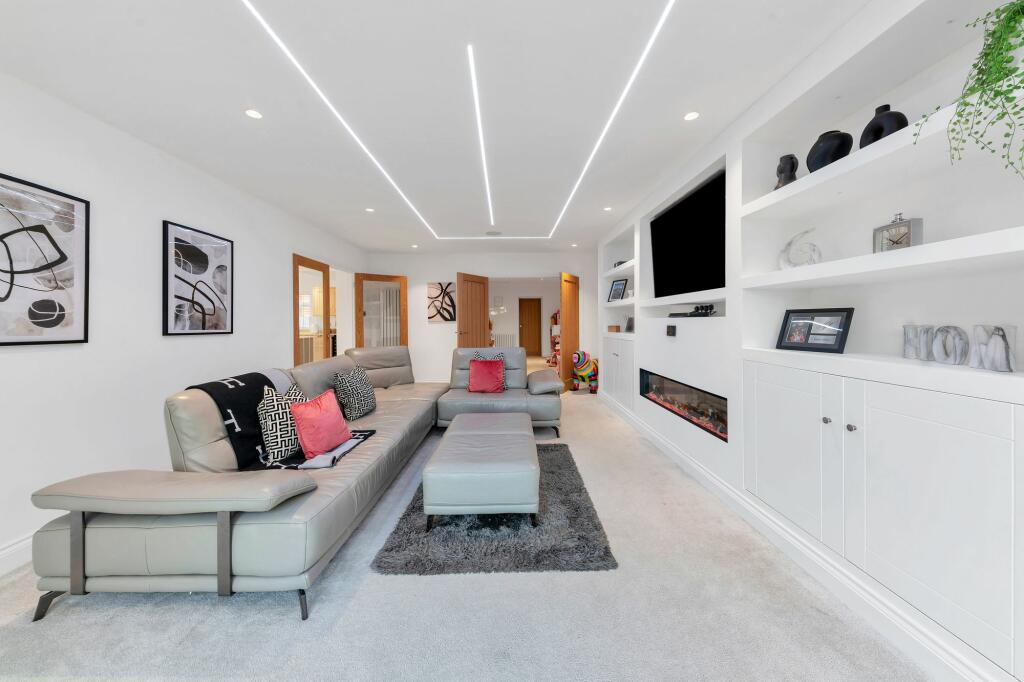 Additional image 3 of The Drift, Exning, CB8