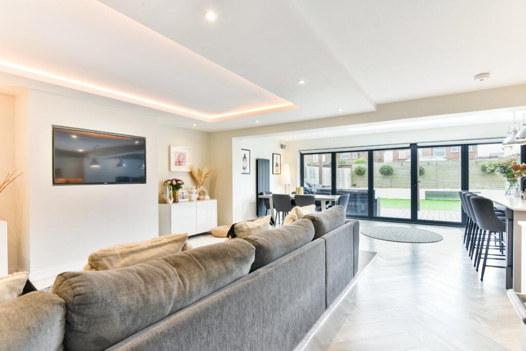 Additional image 7 of Falcon Close, Shoreham Beach, West Sussex, BN43