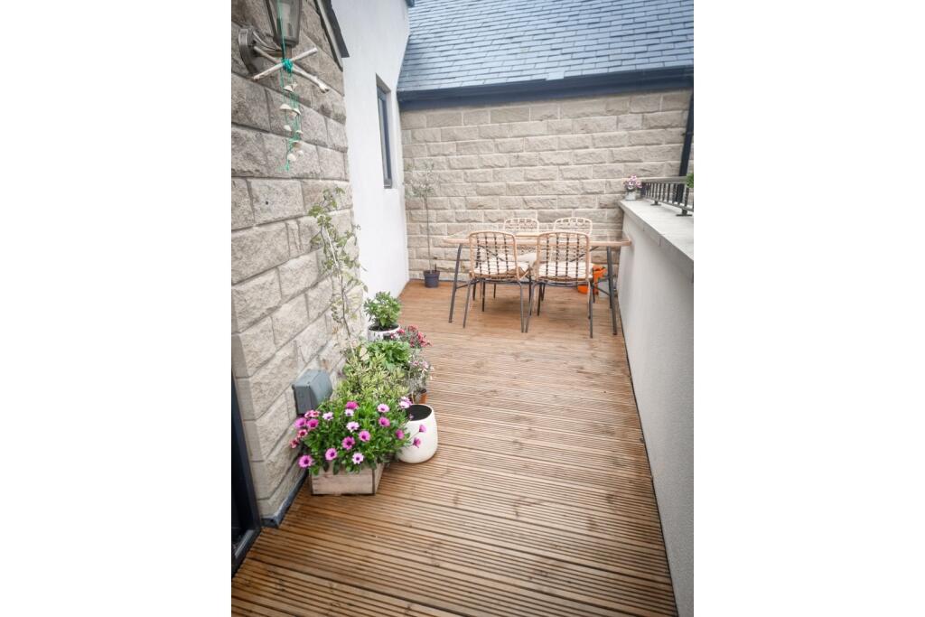 Additional image 27 of Oak Street, Keighley, BD22