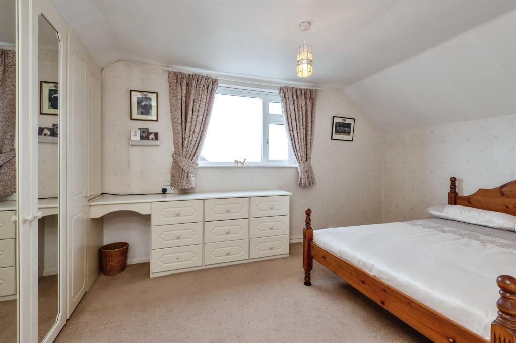 Additional image 7 of Fairway Drive, Bradford