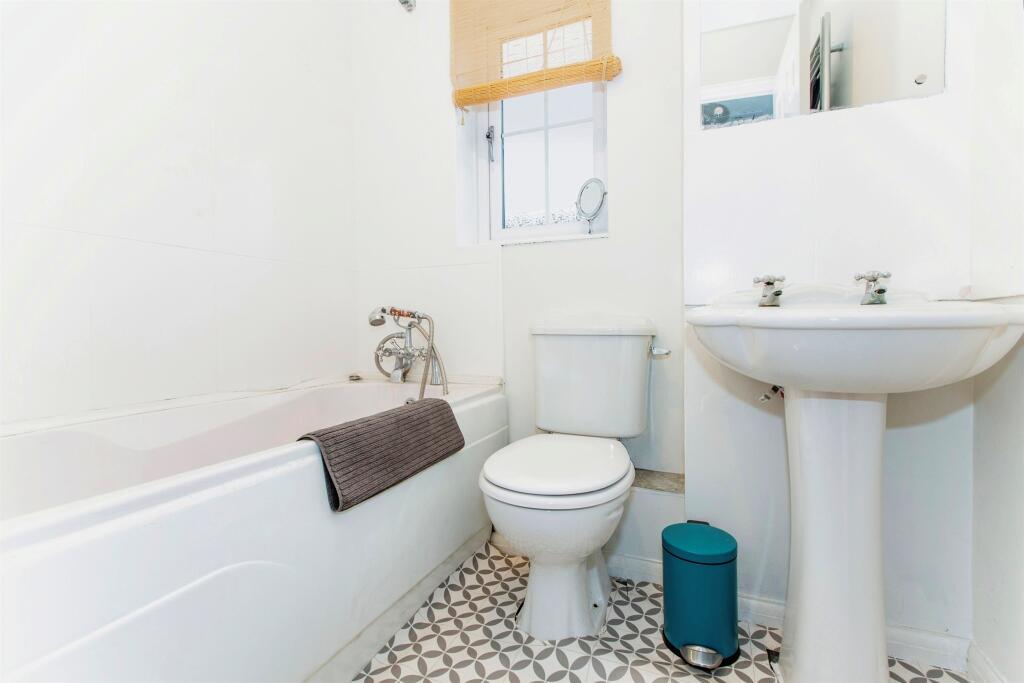 Additional image 8 of Chaffinch Walk, Great Cambourne, Cambridge