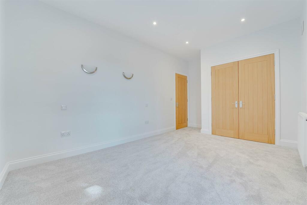 Additional image 7 of Vicarage Road, Newmarket