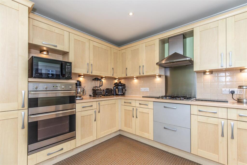 Additional image 16 of White House Place, Worthing