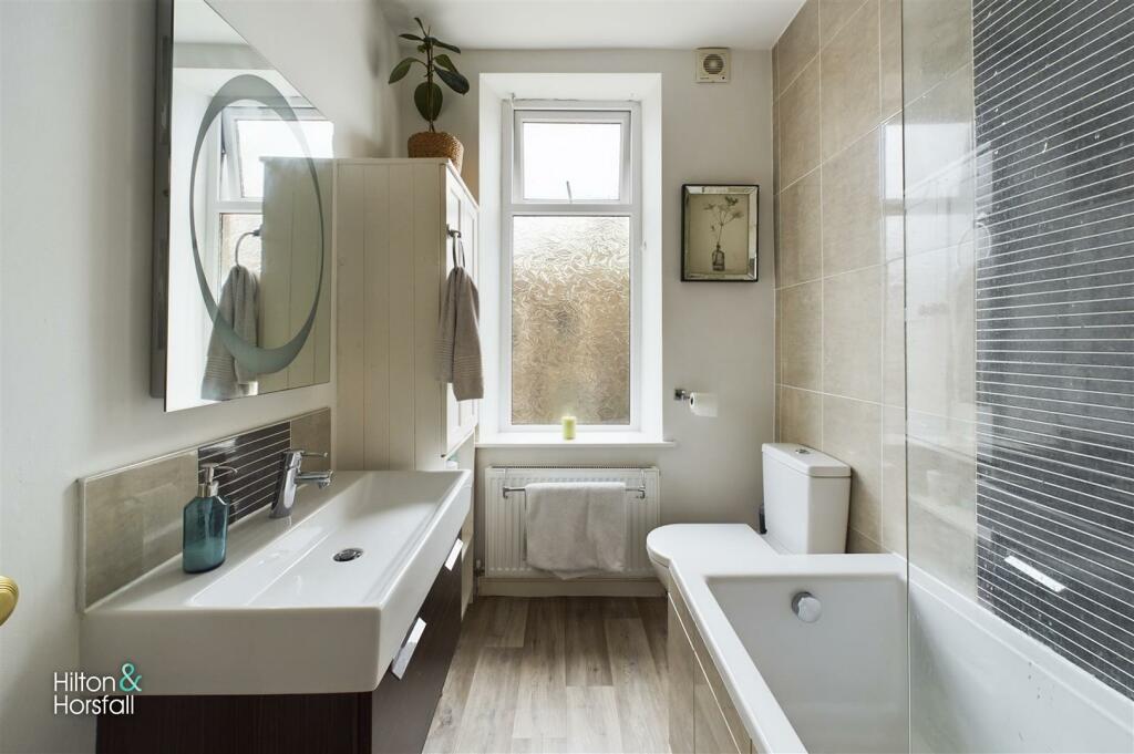 Additional image 12 of Colne Road, Sough