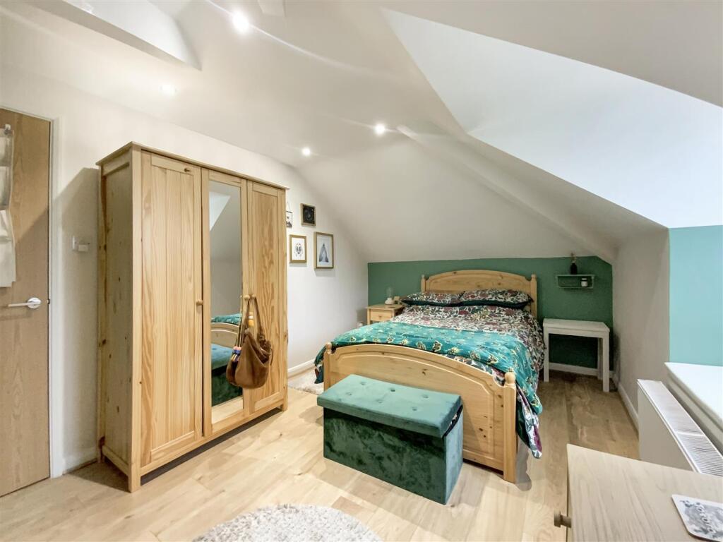 Additional image 3 of Whitfield House, The Park, Kingswood, Bristol