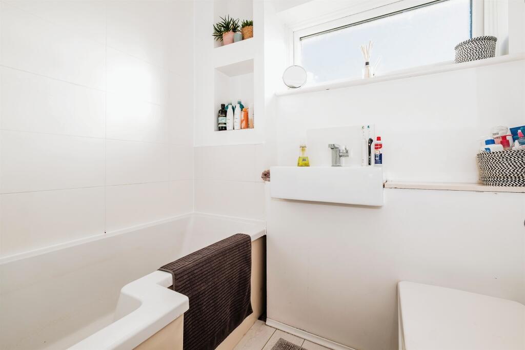 Additional image 6 of Downsway, Shoreham-By-Sea