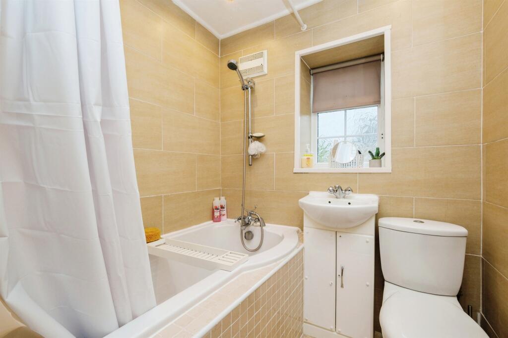 Additional image 7 of New Line, Bradford