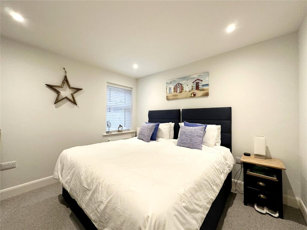 Additional image 7 of Lymington Road, Highcliffe On Sea, Christchurch, Dorset, BH23