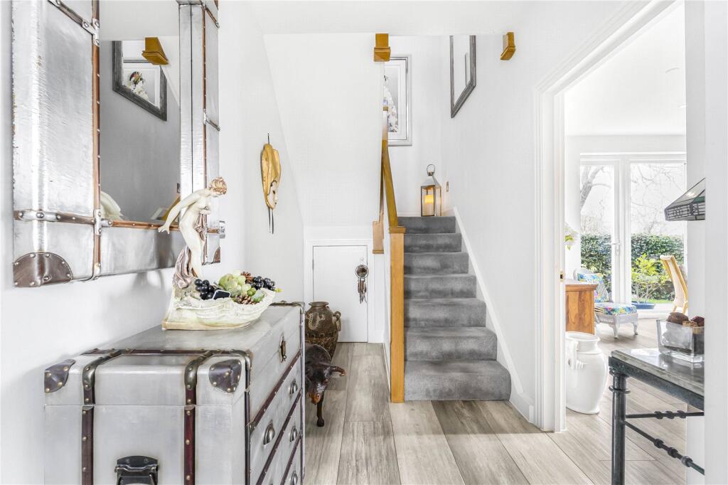 Additional image 17 of Orme Court, Essendon, Hertfordshire, AL9