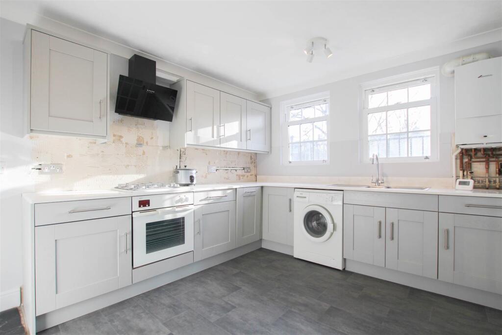 Additional image 3 of Stephen Neville Court, Saffron Walden