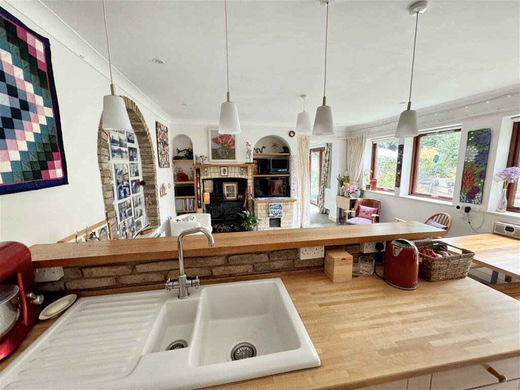 Additional image 20 of Station Road, Haddenham