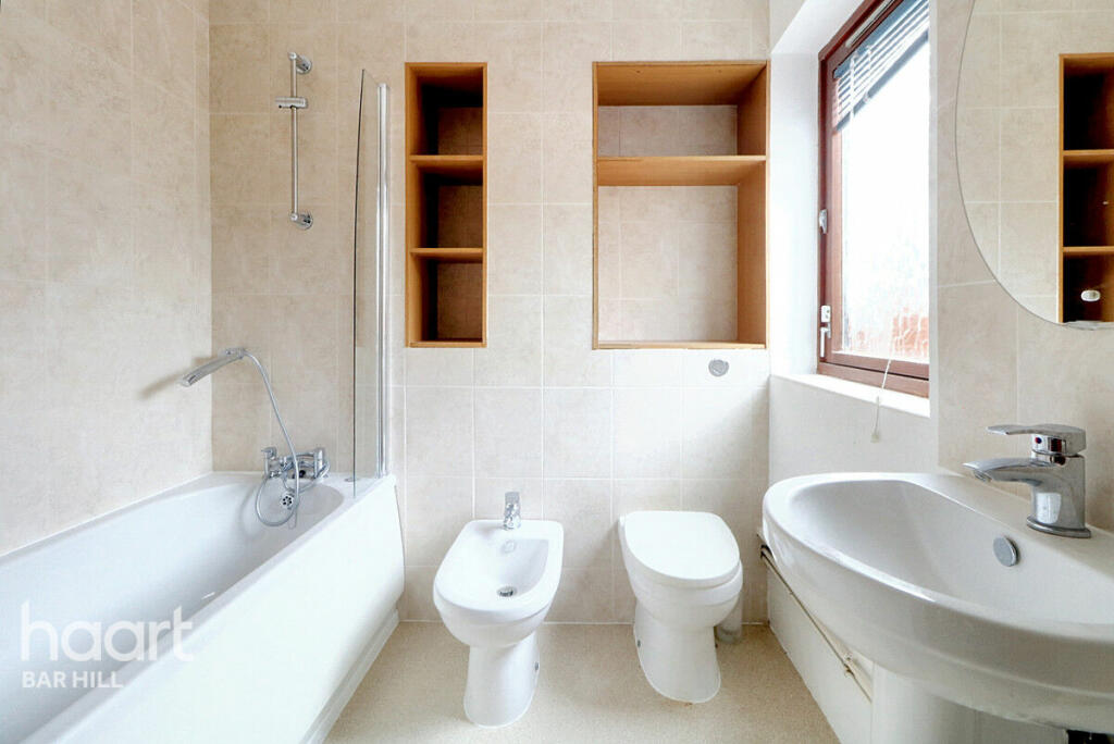 Additional image 18 of The Fairway, Bar Hill