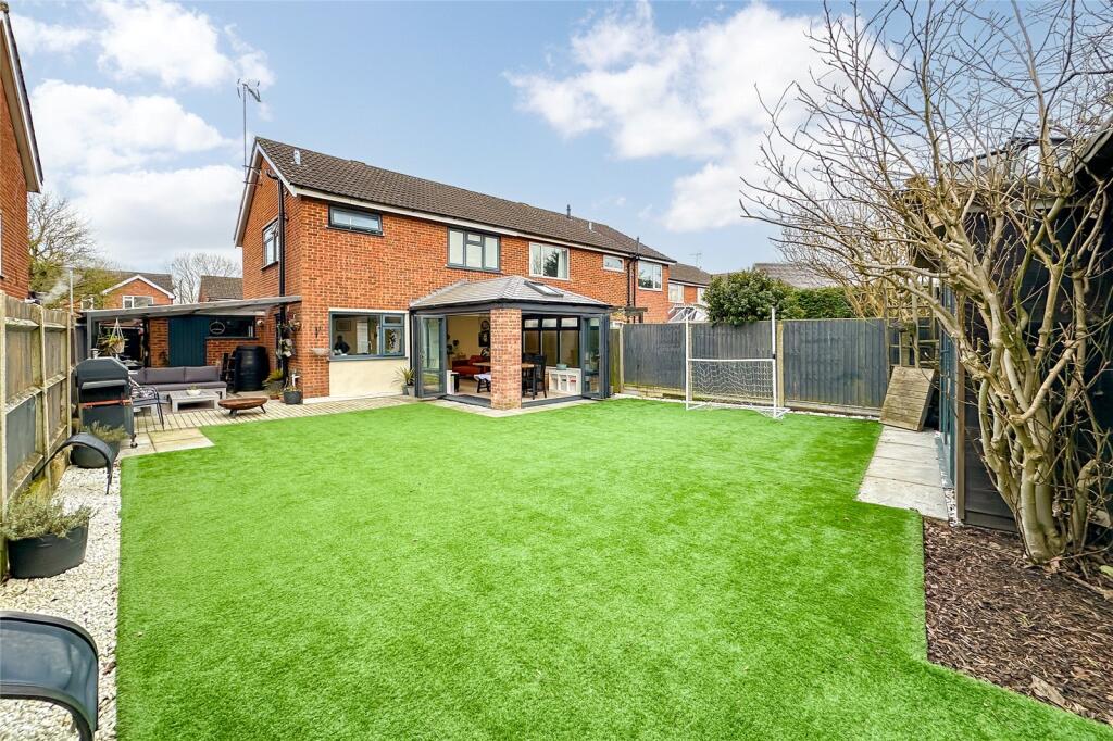 Additional image 11 of Maplefield, Park Street, St Albans, Hertfordshire,, AL2