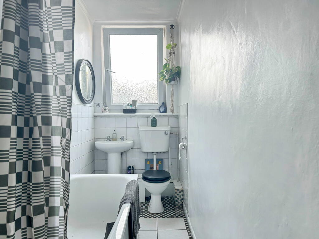 Additional image 13 of Old Orchard Road, Eastbourne, East Sussex, BN21