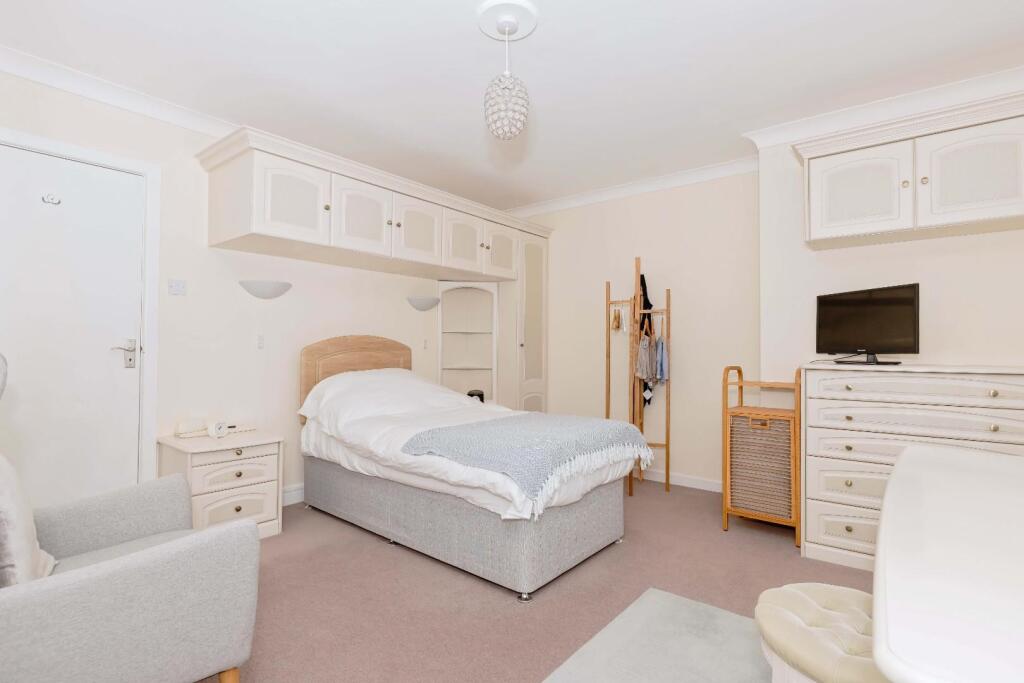 Additional image 9 of Seafield Avenue, Goring-By-Sea