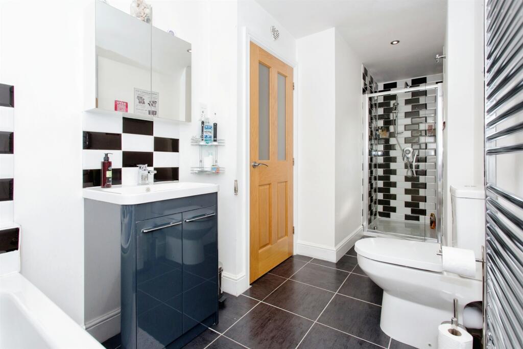 Additional image 12 of Usterdale Road, Saffron Walden