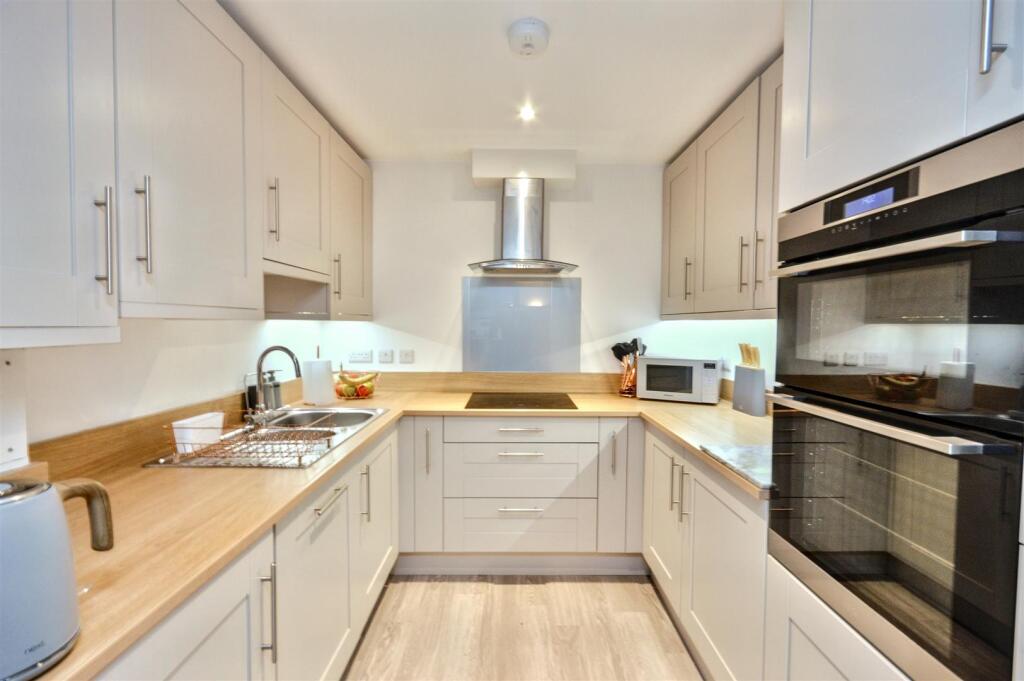 Additional image 4 of Royal Parade, Eastbourne