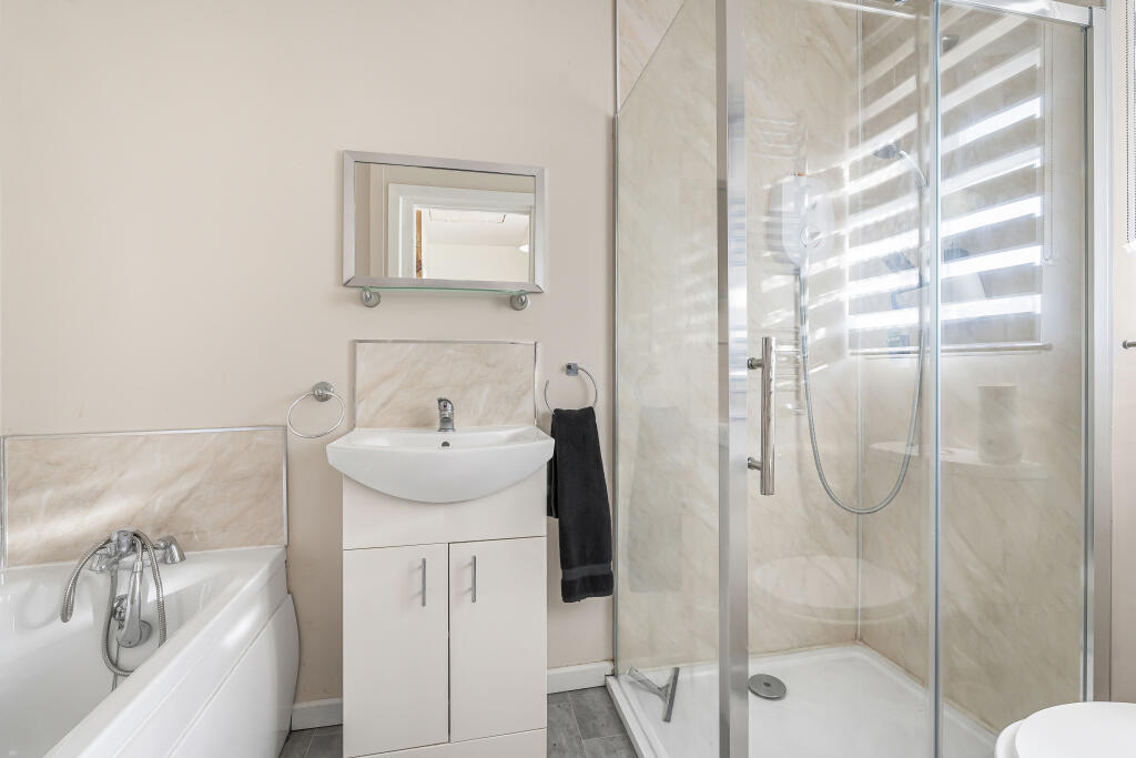 Additional image 10 of Meadway, Welwyn Garden City, AL7