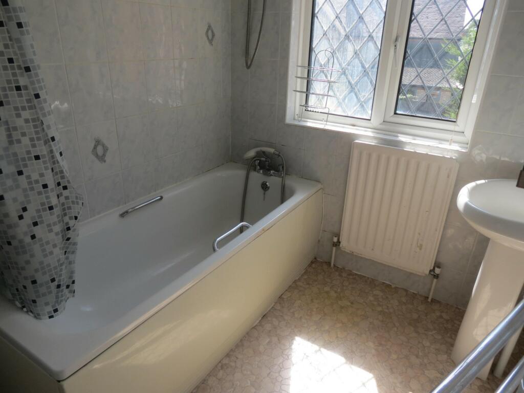 Additional image 10 of 4 bedroom House in Winton