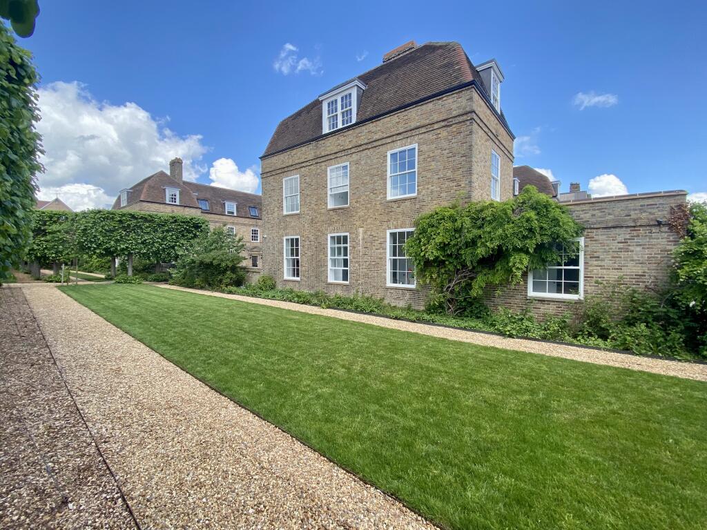 Additional image 3 of 43 Chapter House, Howes Place, Cambridge, CB3 0UW