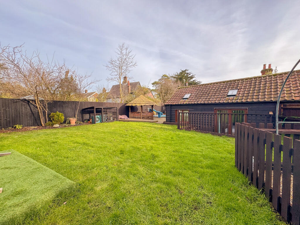 Additional image 33 of Little Green, Cheveley, Newmarket, Suffolk