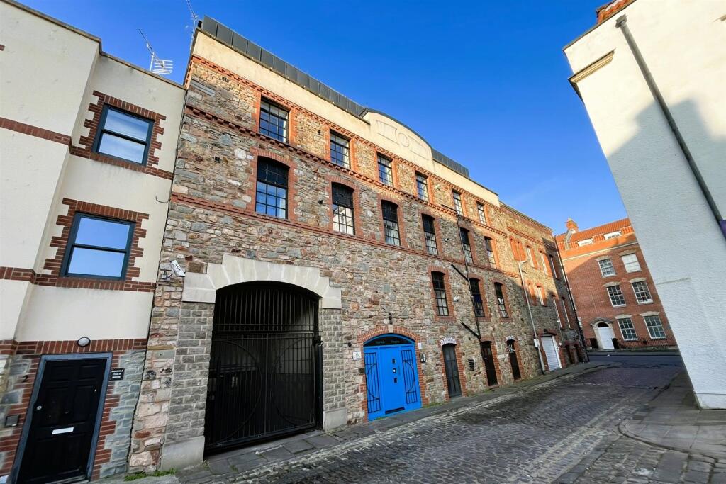 Additional image 19 of 3 x  FLATS | NORFOLK HEIGHTS