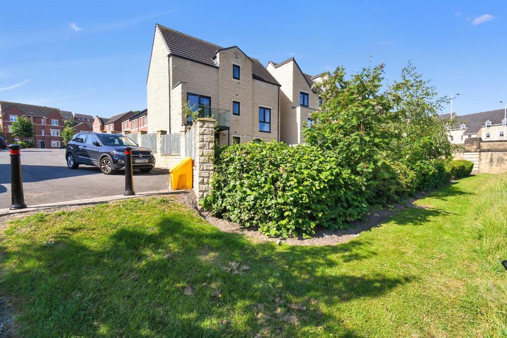 Additional image 20 of Eleanor Close, Apperley Bridge, West Yorkshire