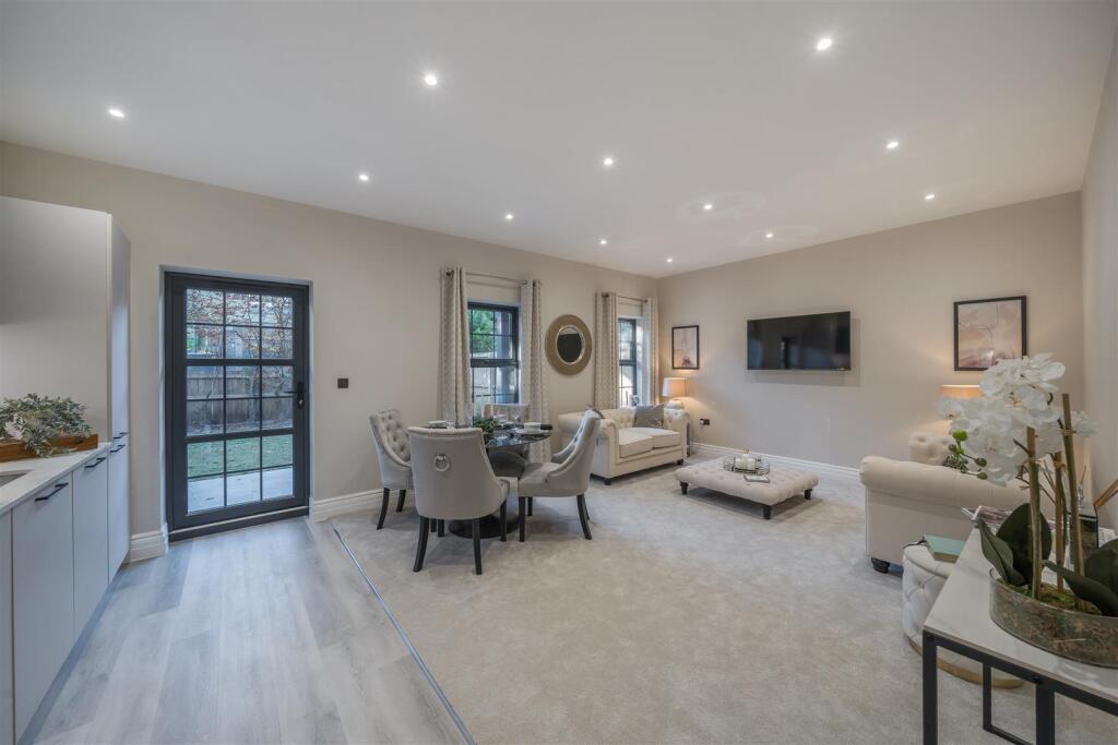 Additional image 40 of Shootersway, Berkhamsted