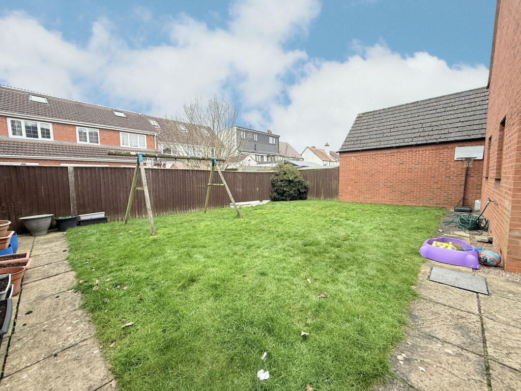 Additional image 34 of Sandy Hill Rise, Shirley