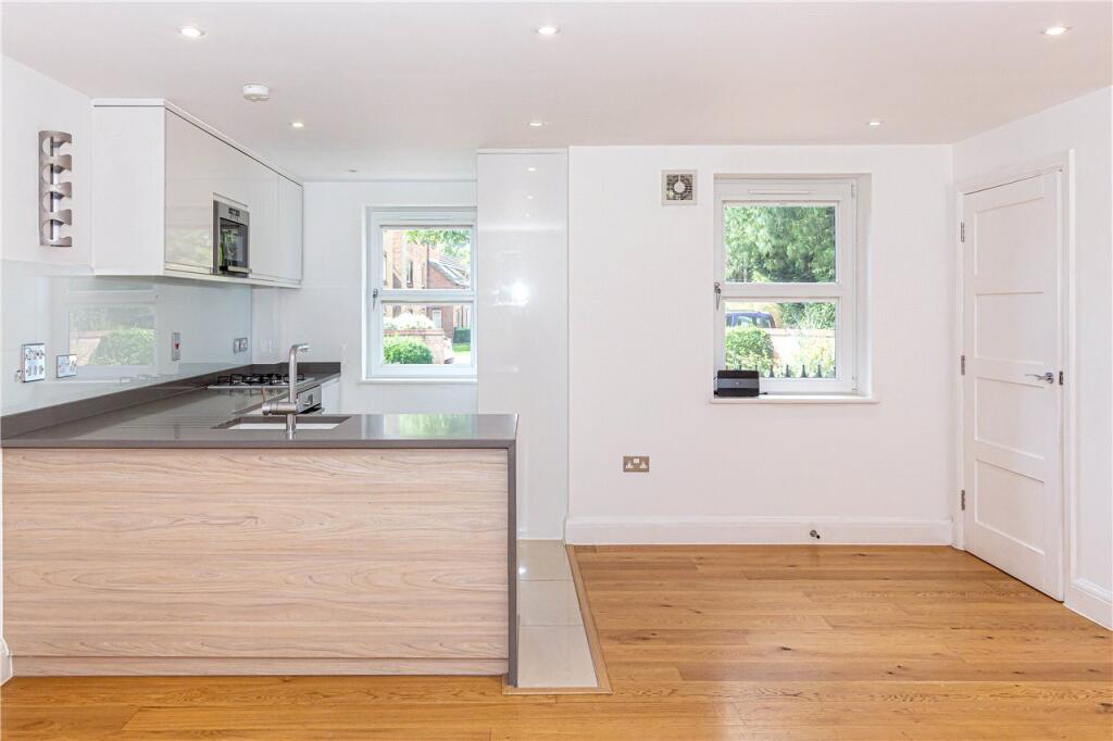 Additional image 3 of Thompsons Close, Harpenden, AL5