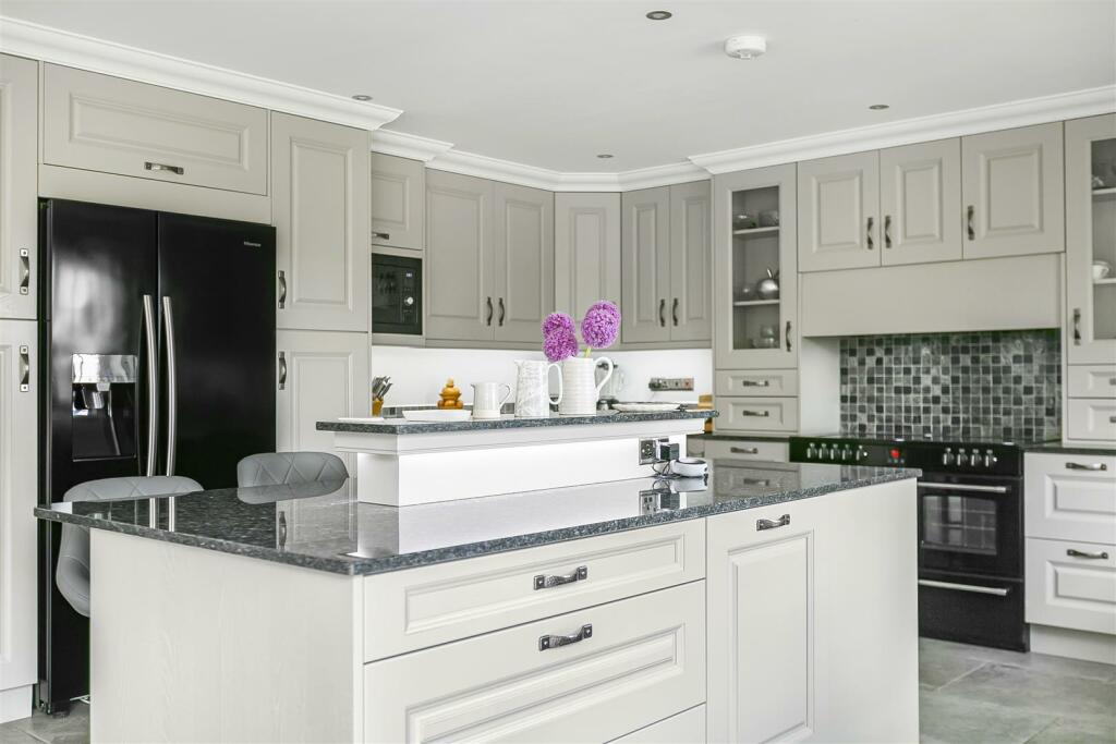 Additional image 10 of Malting End, Kirtling