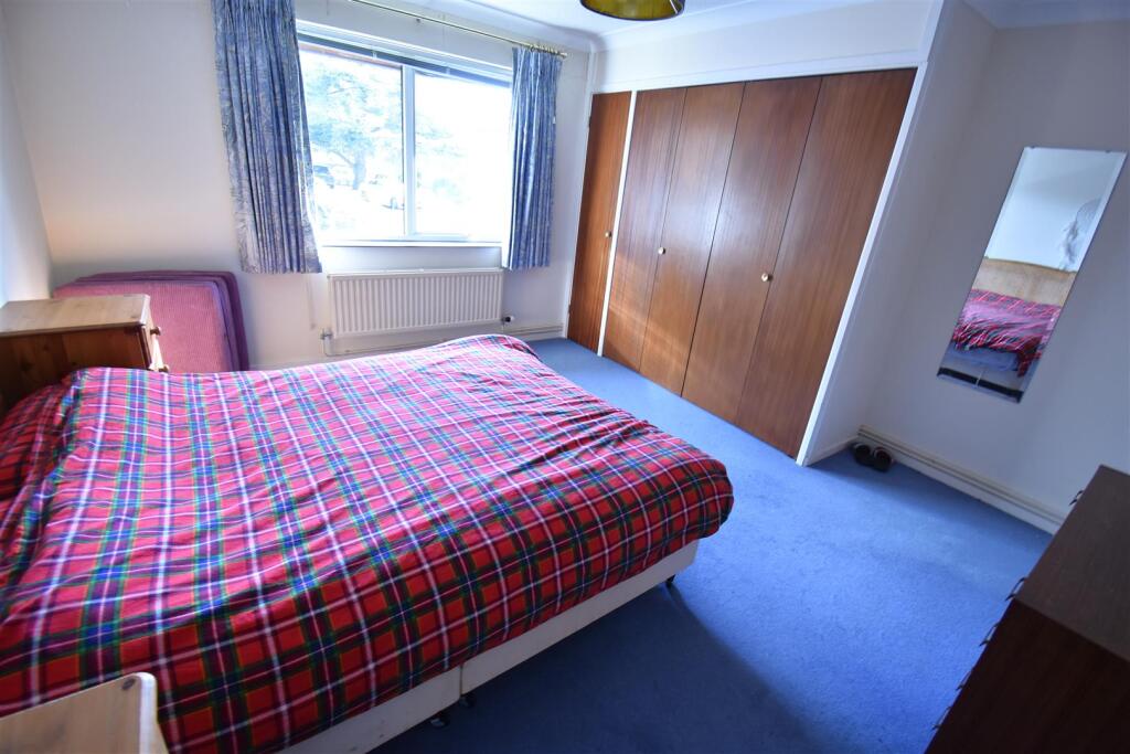 Additional image 10 of Spacious Balcony Apartment With Stunning Views & No Onward Chain