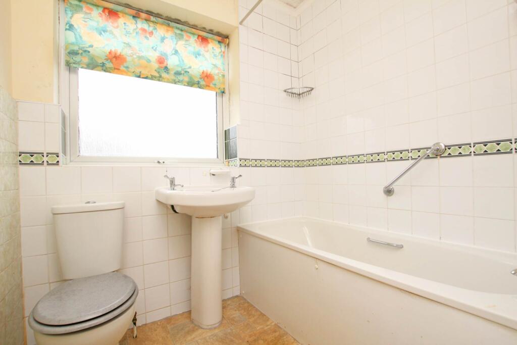 Additional image 9 of Lawns Avenue, Eastbourne, BN21 1PJ