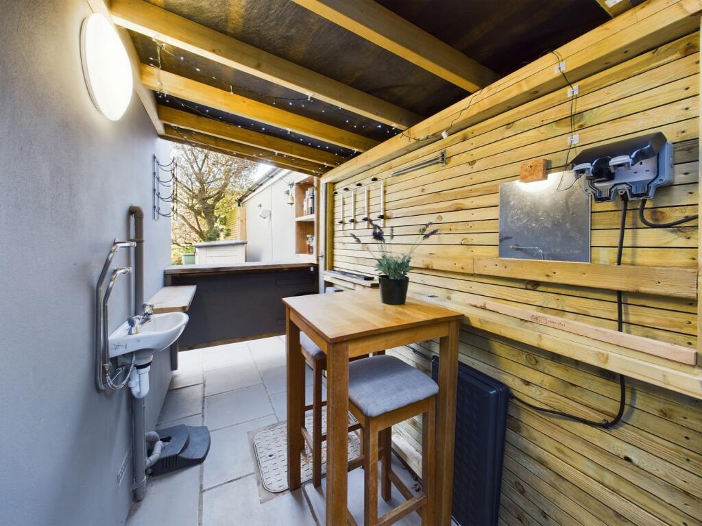 Additional image 18 of Heol Llanishen Fach, Cardiff. CF14