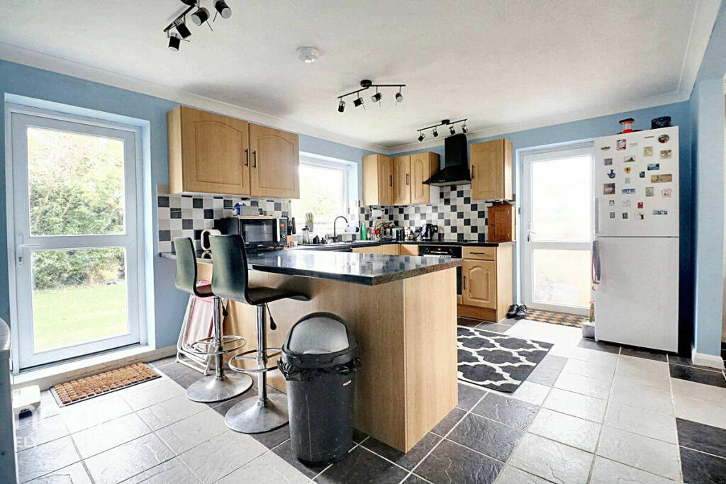 Additional image 14 of Lawn Lane, Sutton