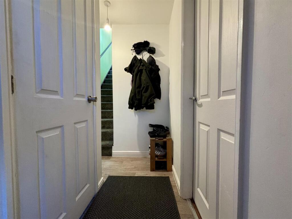 Additional image 22 of Meadowcroft Rise, Bradford 4