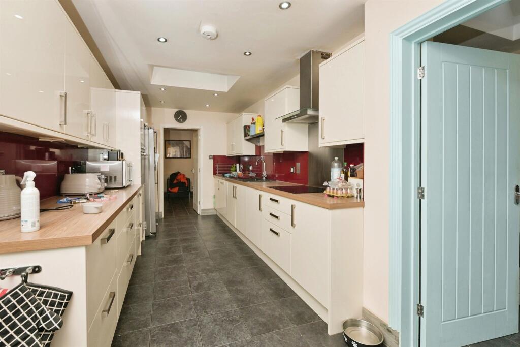 Additional image 3 of Bendyshe Way, Barrington, CAMBRIDGE