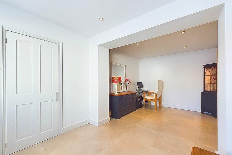 Additional image 11 of Stamford Hill, Lowca