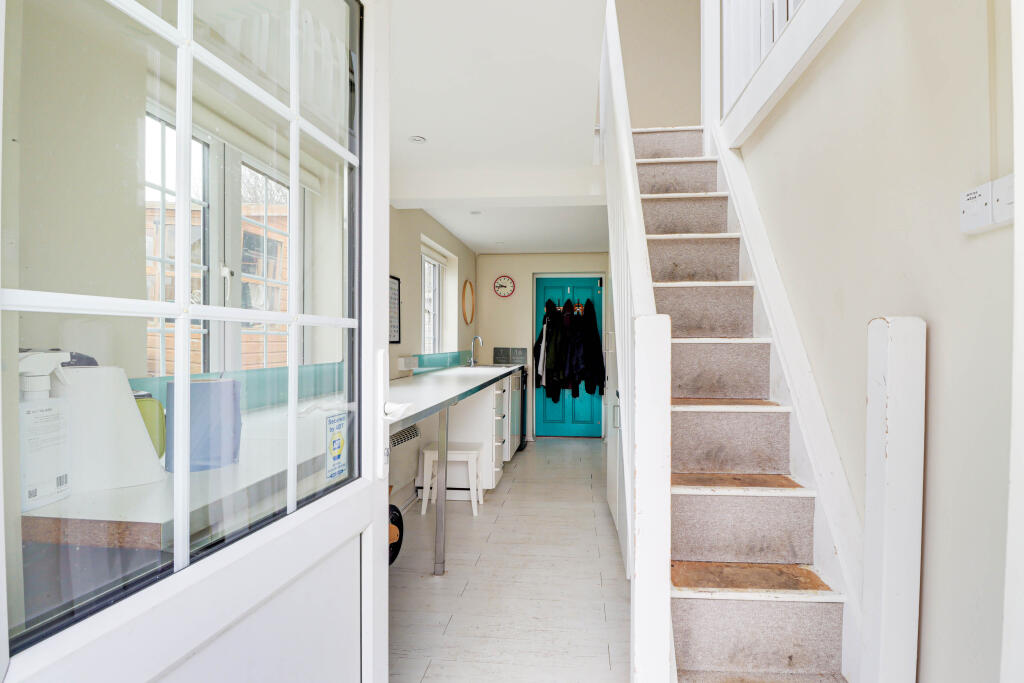 Additional image 23 of Barley Mow Lane, St. Albans, Hertfordshire, AL4