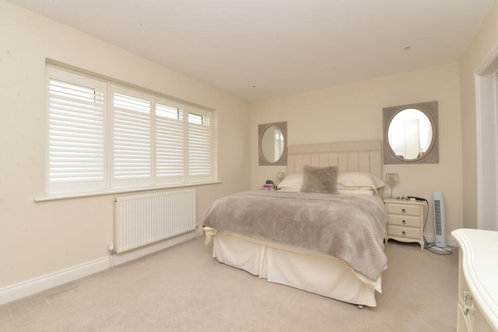Additional image 19 of Barrs Wood Road, New Milton, Hampshire, BH25