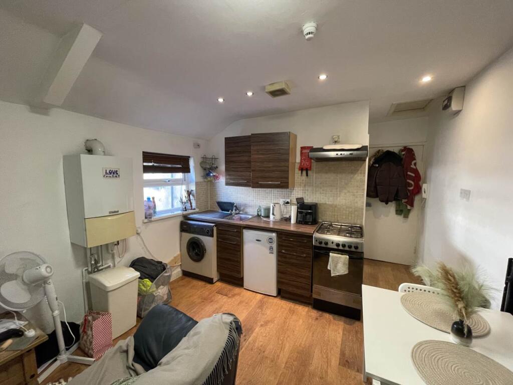 Additional image 4 of Richmond Road, Cathays,